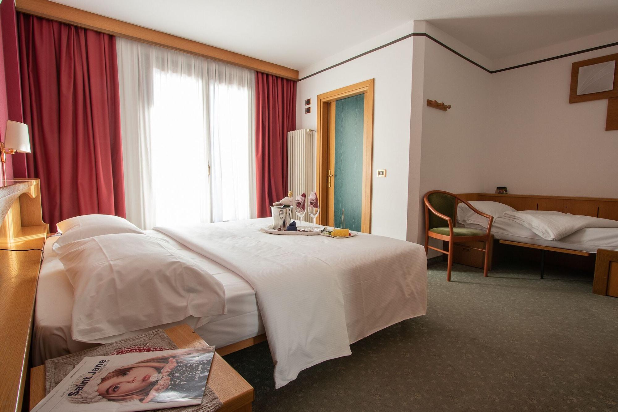 Hotel Santanton Bormio Esterno foto