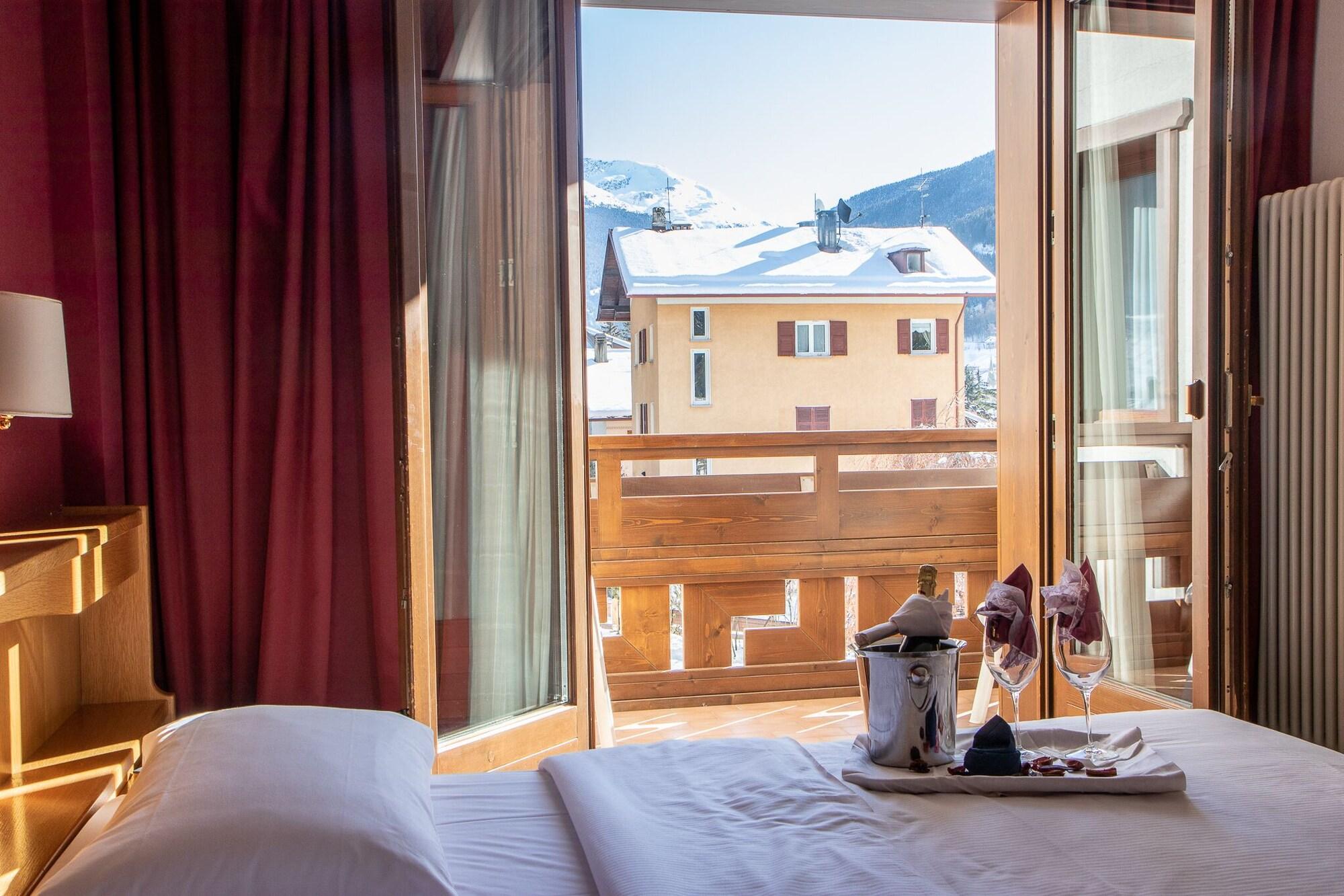 Hotel Santanton Bormio Esterno foto