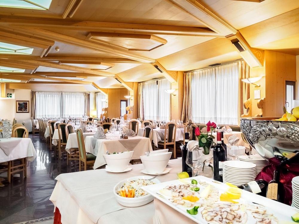 Hotel Santanton Bormio Esterno foto
