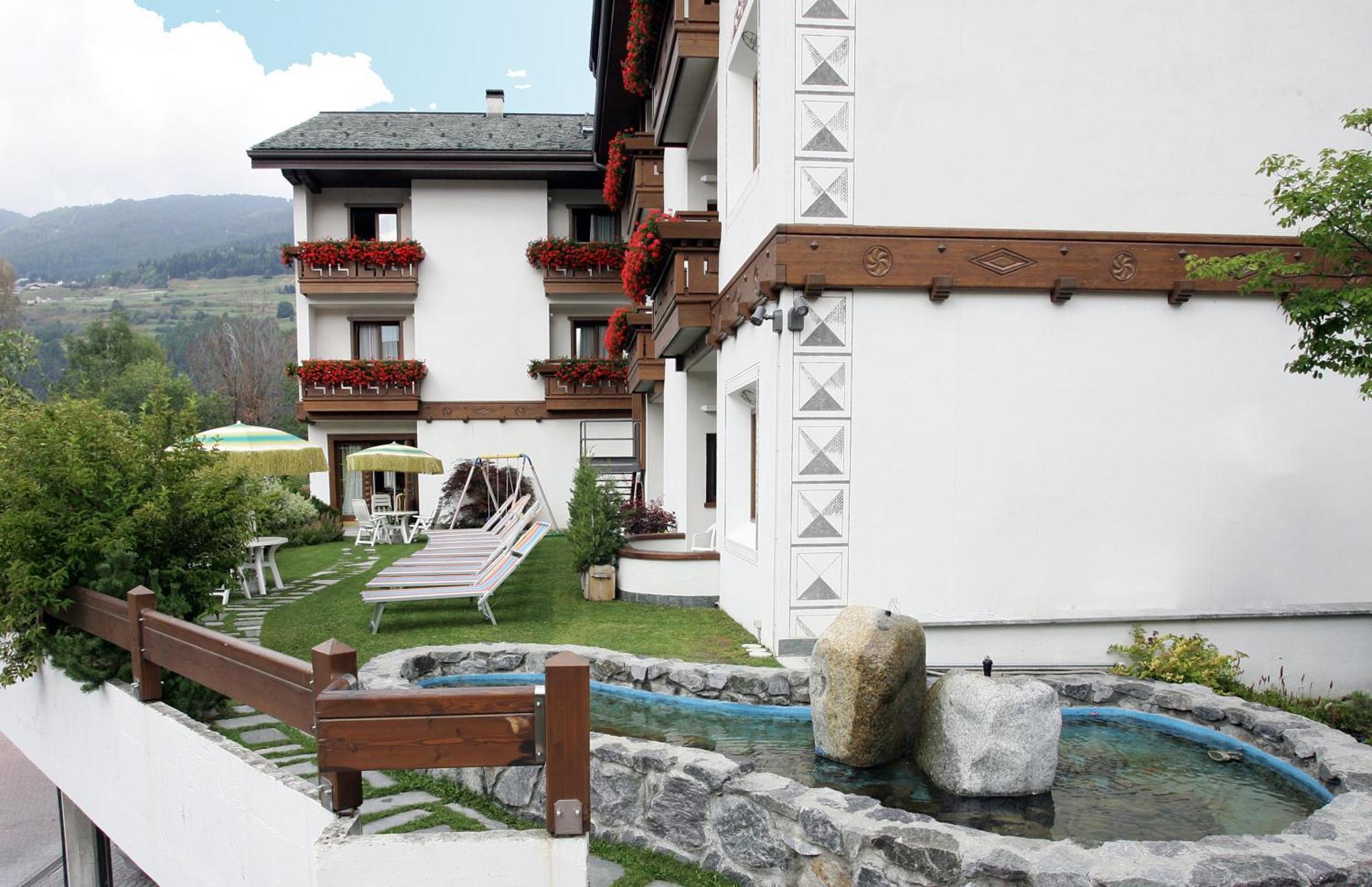 Hotel Santanton Bormio Esterno foto