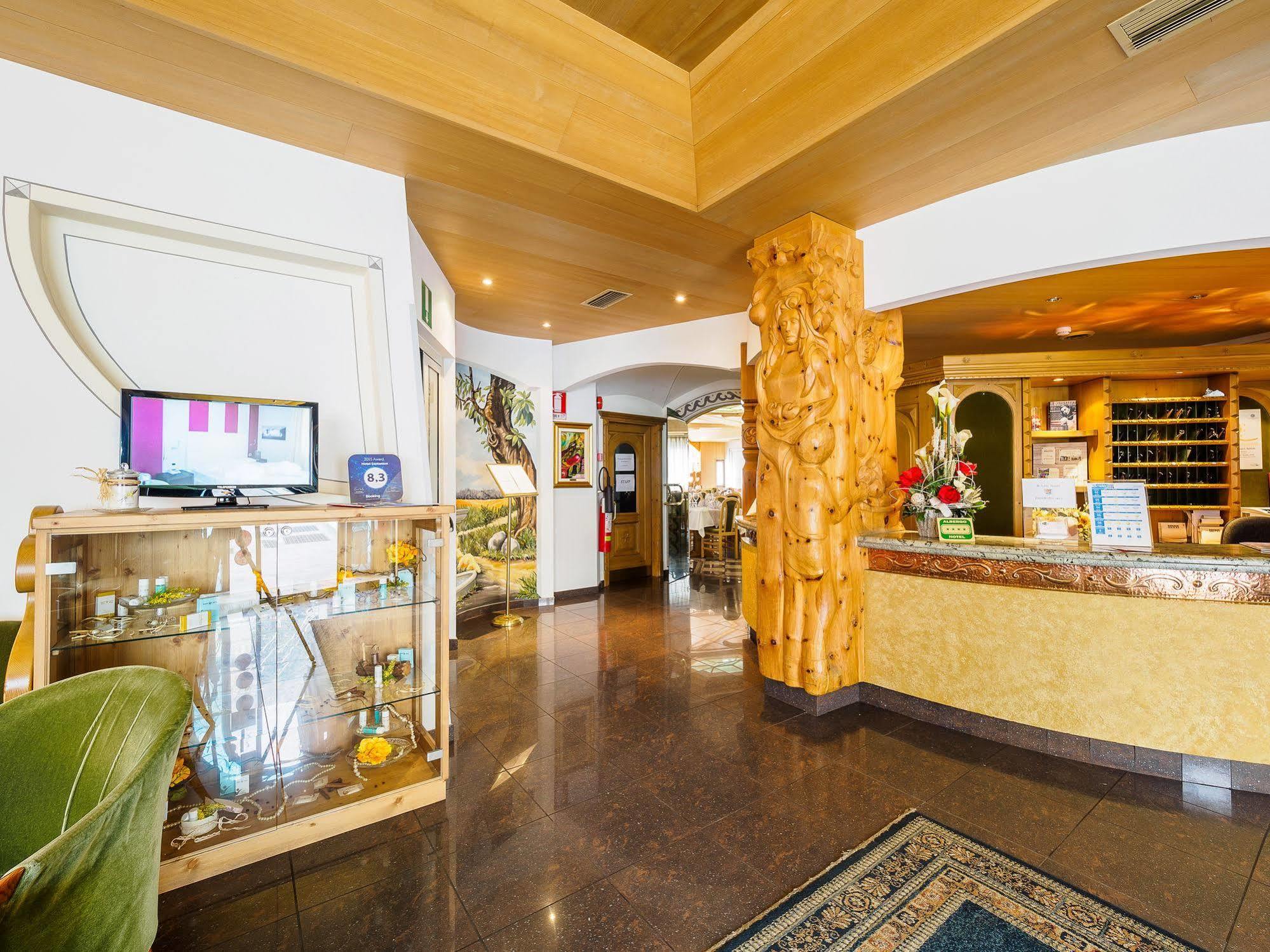 Hotel Santanton Bormio Esterno foto