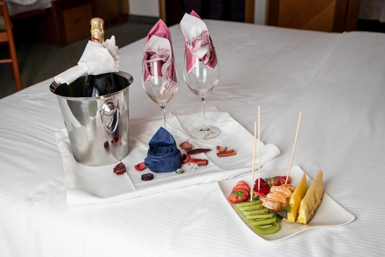 Hotel Santanton Bormio Esterno foto